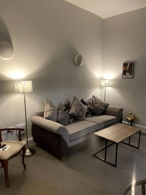 Flat 5 - 2 Bed City Centre Affordable Quality York Apartment