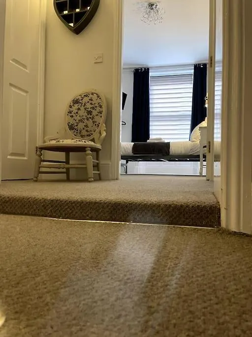 Flat 5 - 2 Bed City Centre Affordable Quality York United Kingdom