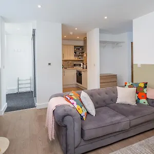 Apartment Little Potter, With Parking