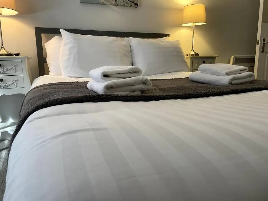 Flat 5 - 2 Bed City Centre Affordable Quality contacts